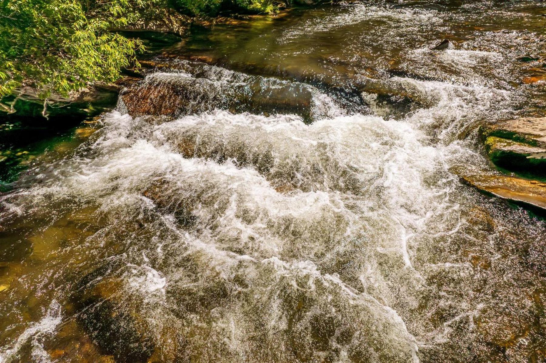 Waterfall Hideaway Villa Bryson City Exterior foto