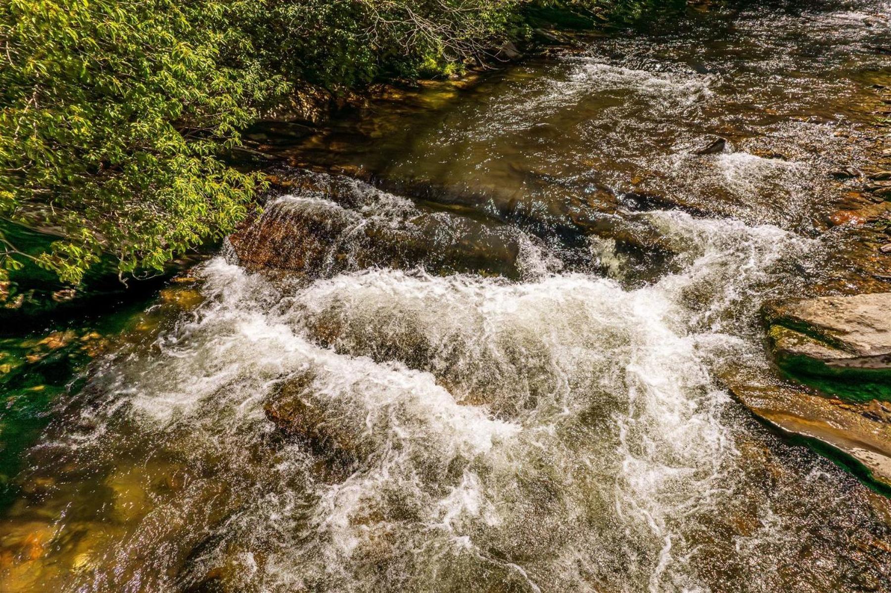 Waterfall Hideaway Villa Bryson City Exterior foto