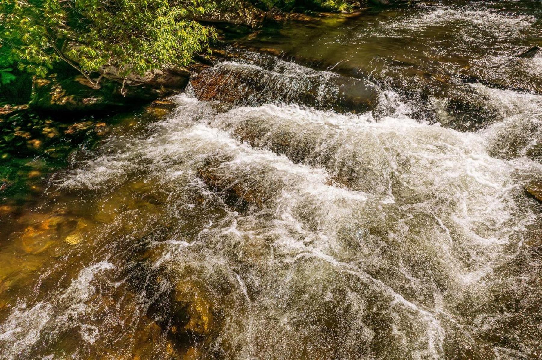 Waterfall Hideaway Villa Bryson City Exterior foto